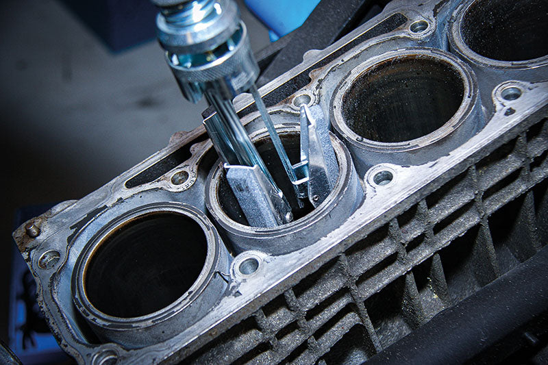 SET 7 PEZZI, UT.PER LEVIGATURA E PULIZIA,CON 2 E 3 BRACCI BGS74238