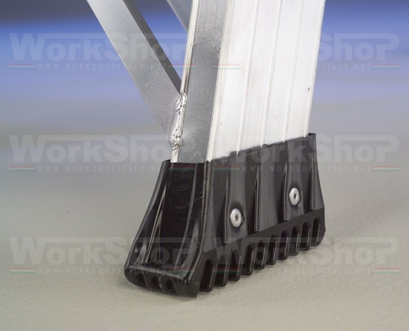 Scala doppia gradini due tronchi di salita SVELT P1