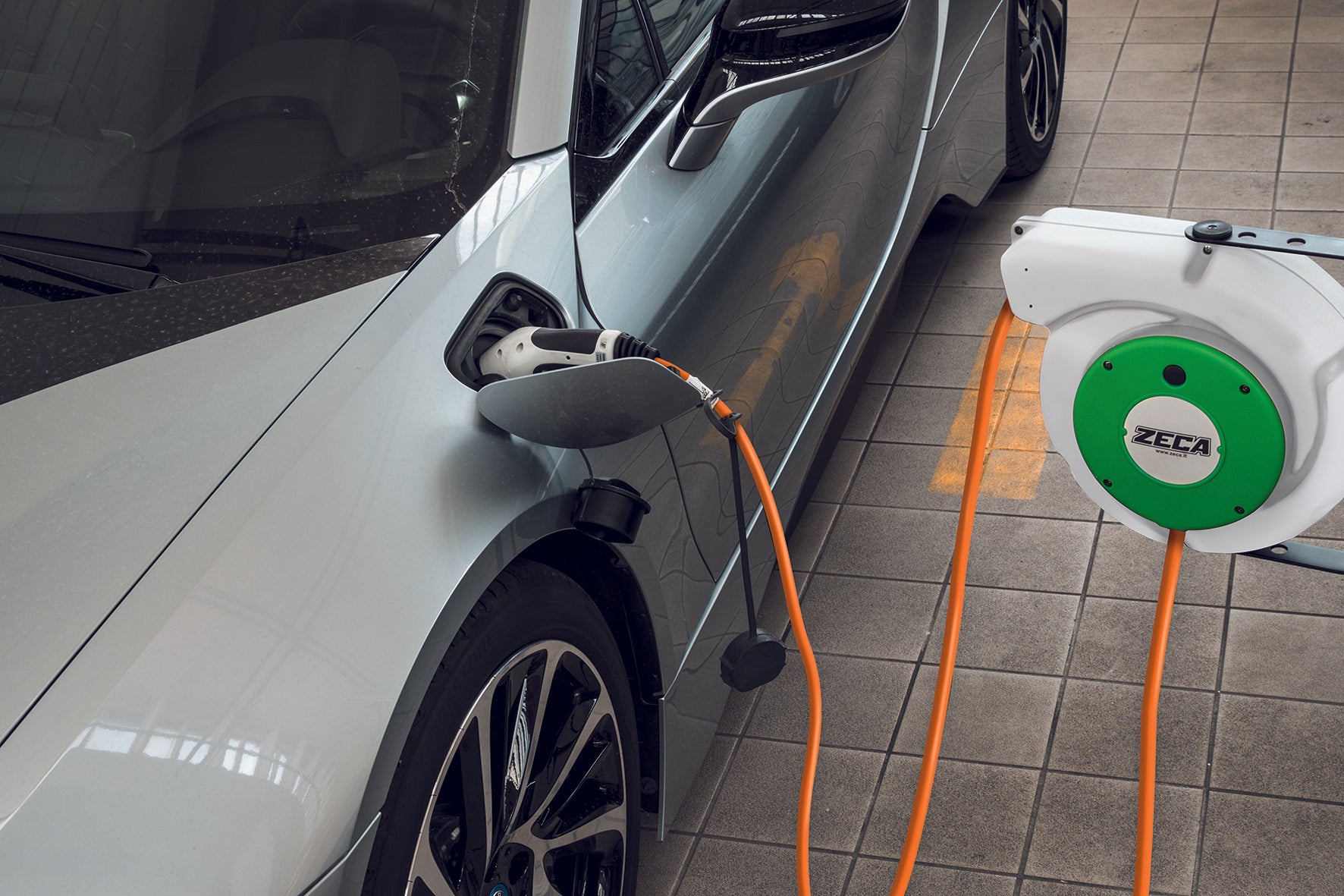 Avvolgitore ricarica auto elettriche Zeca Serie EV2