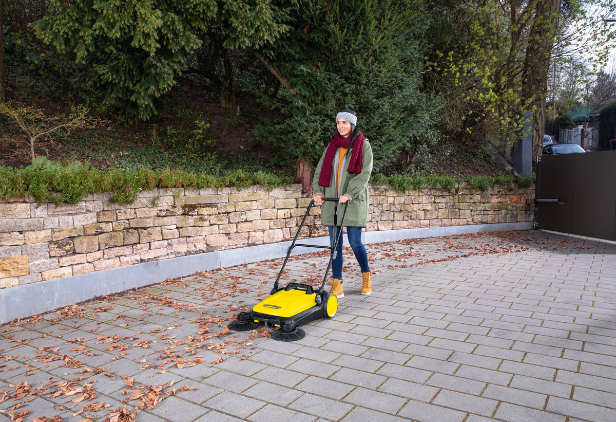 Spazzatrice manuale S4 TWIN Karcher