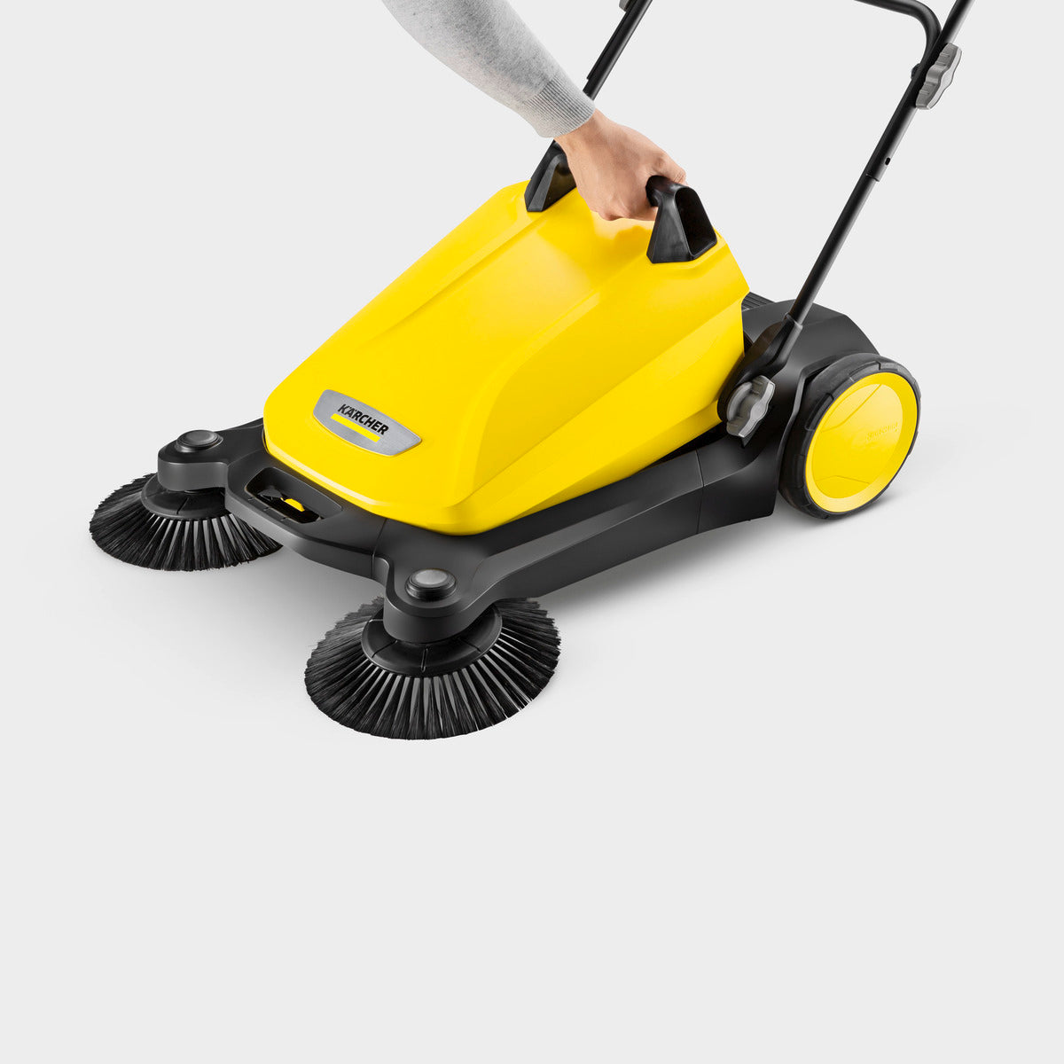 Spazzatrice manuale S4 Karcher