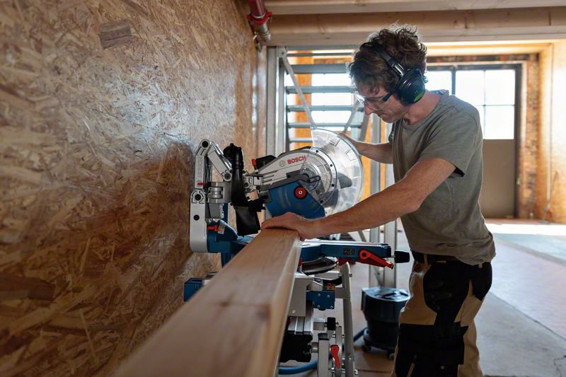 Troncatrice radiale a batteria BITURBO GCM 18V-305 GDC Bosch Professional