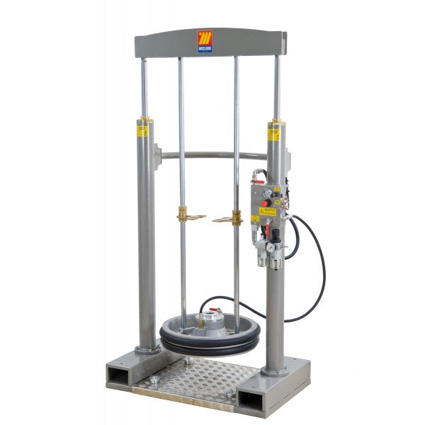 Pressa-sollevatore per fusti da 180-220 kg Meclube